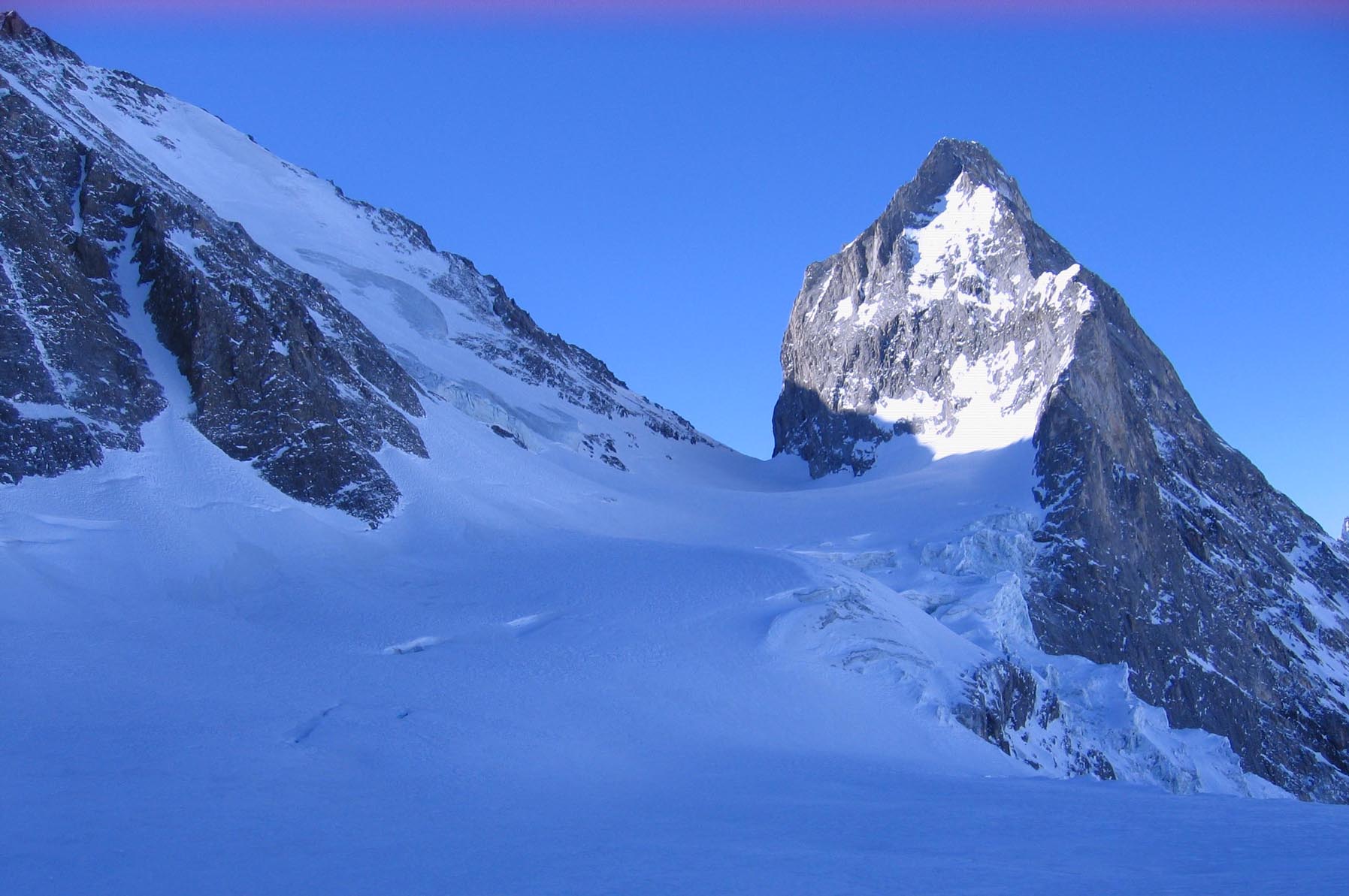 Le Glacier Et L Aiguille De L Ep Na Camptocamp Org