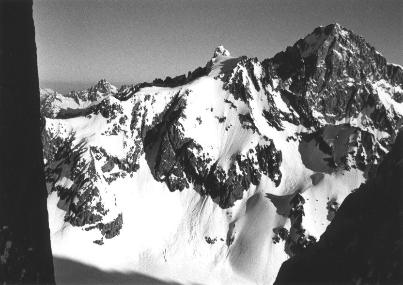 Pic Coolidge et Barre des Ecrins depuis le Coup de Sabre