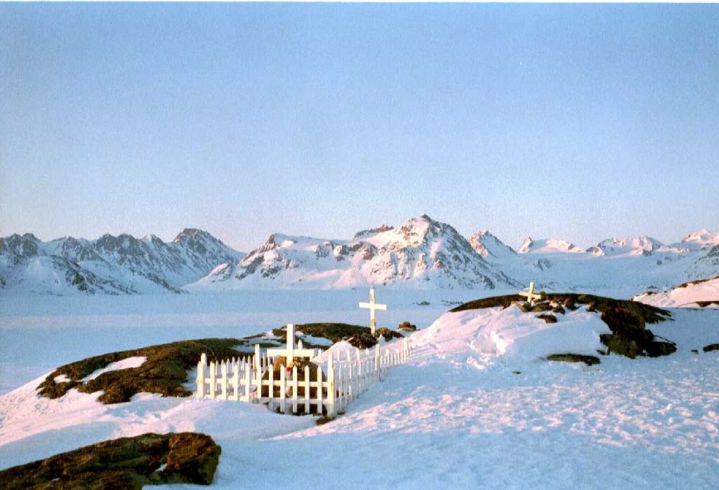 Cimetière à Kulusuk