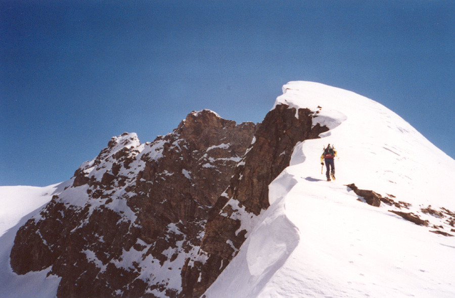 En montant à l'Aiguille des Saffres