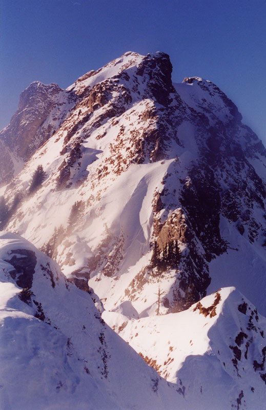 La corne vue depuis son sommet NE
