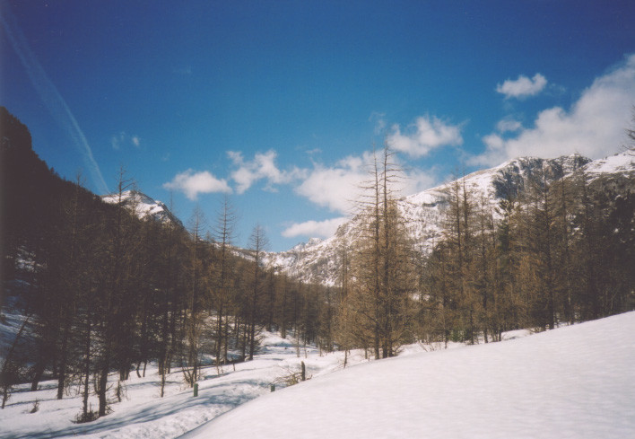 Le Mont Bégo depuis l'entrée de la vallée