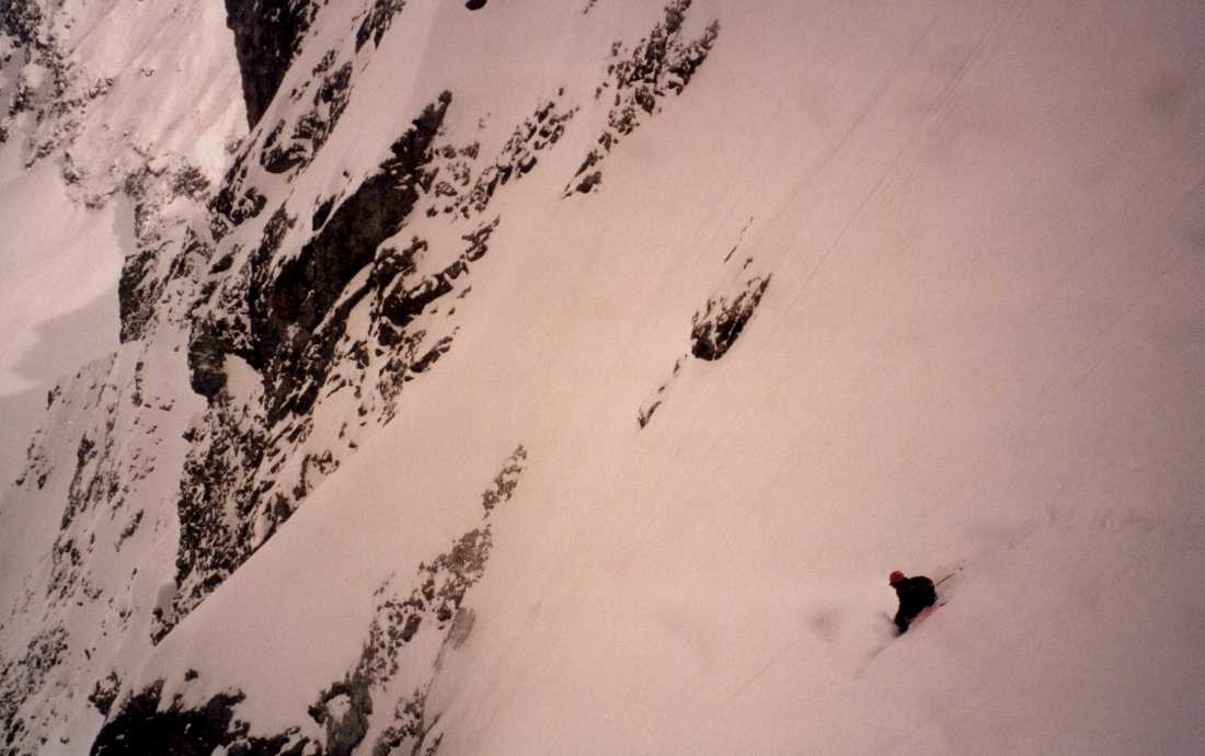 Descente du couloir nord est de la Bréche Cordier