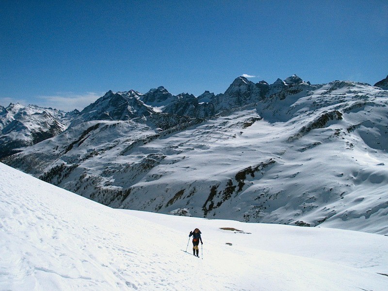 en montant au Bättlihorn
