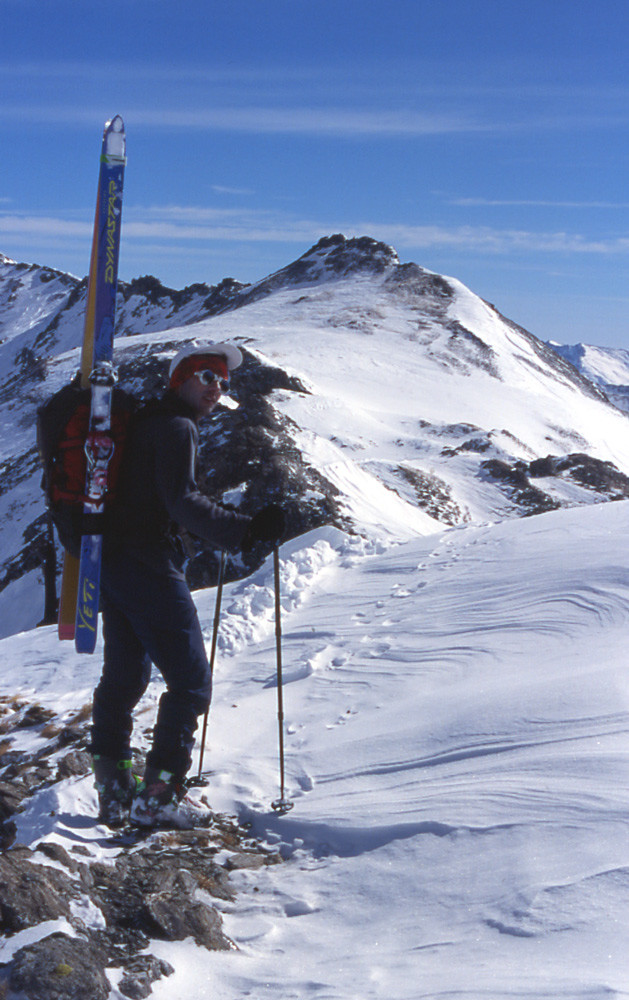 Laurent sur fond de Pic Charbonnel