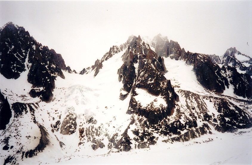 Col du Chardonnet entre les aiguilles du chardonnet et d'Argentière