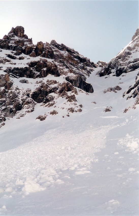 Petite plaque partie à la base du couloir de Chemine (et moi avec !)