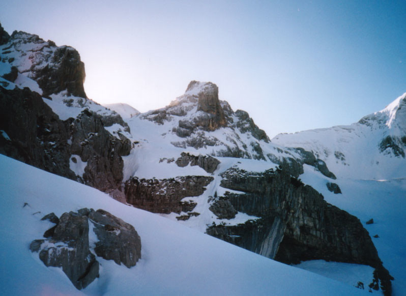 Que de vide sur les bords de la face Ouest du Mont Charvet!