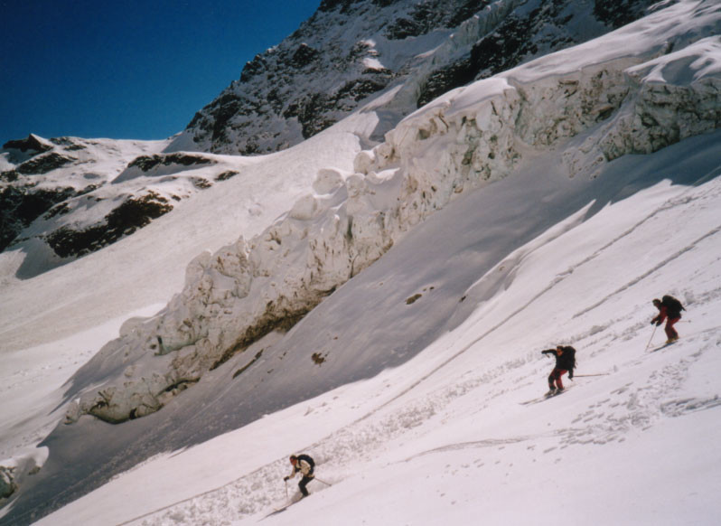 Descente sur le glacier d'Entre-Pierroux