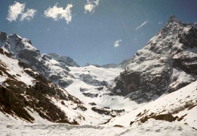 La pointe, le col et le glacier de la Muande