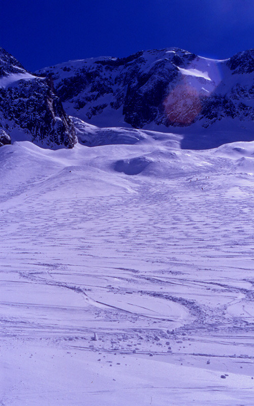 Sous le glacier de Bérard