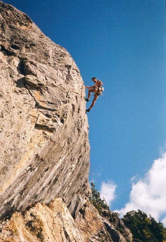 Falaise de Clot Besson - 05200 CROTS