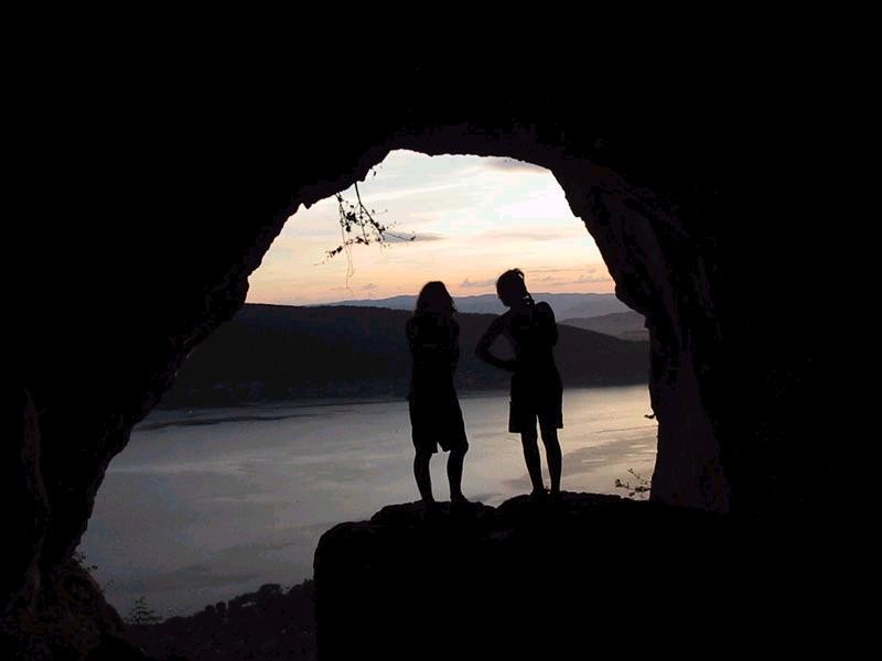 Vue en fin de soirée depuis la grotte des Sarrasins