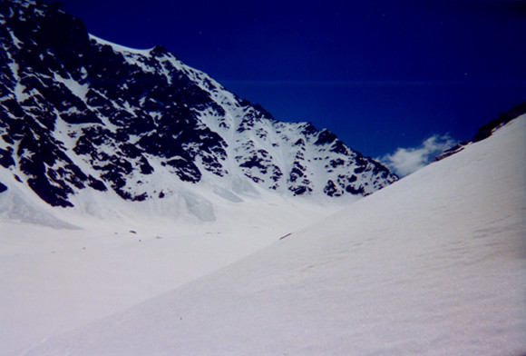 Pentes finales du couloir W du Mont-Vélan