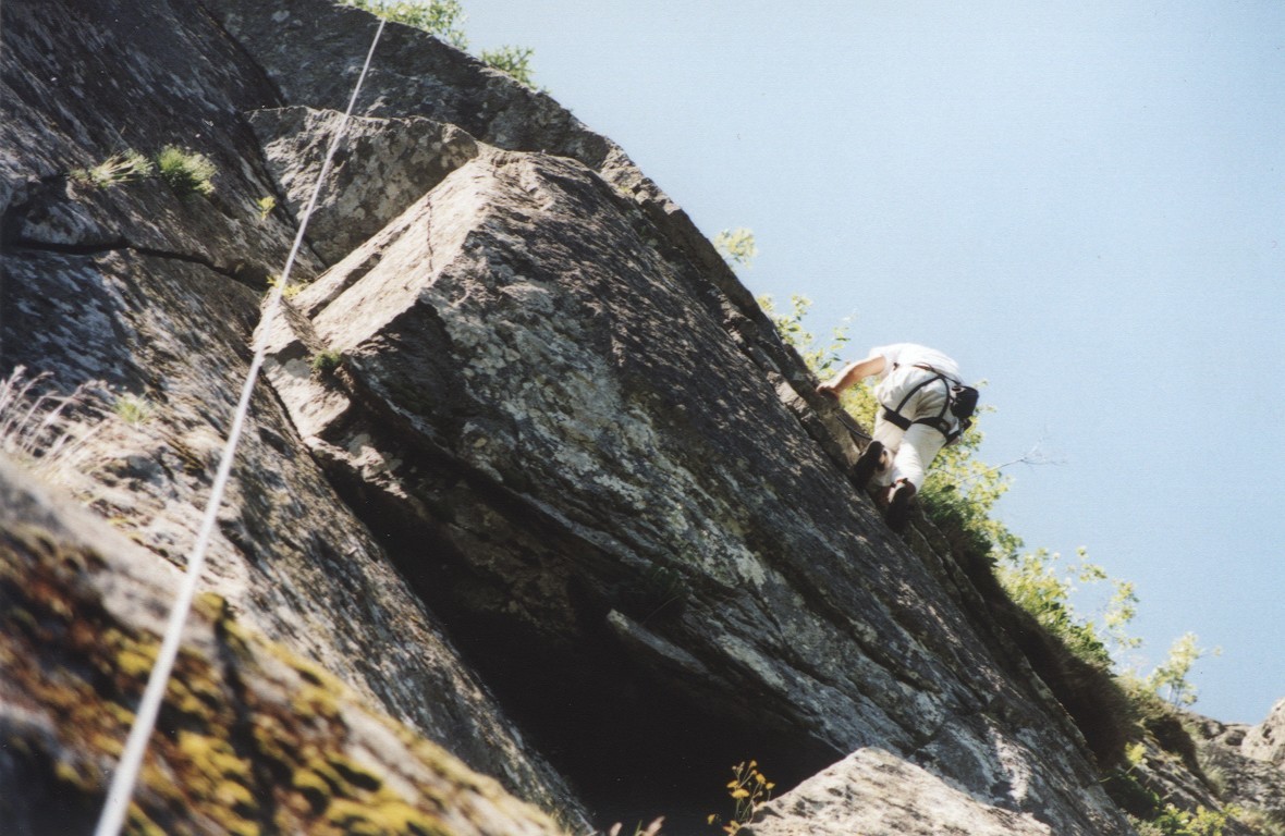 Une belle dalle (6a) au Capucin