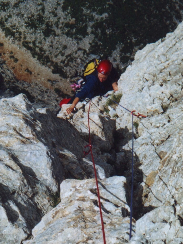 Fin de la premiere longueur en 6a+