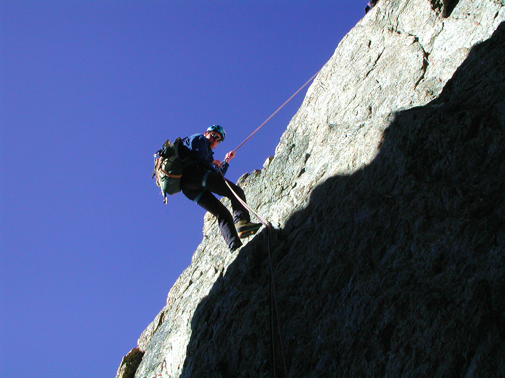 Rappel de la première brèche - Pic du glacier blanc - 3525m - Ecrins