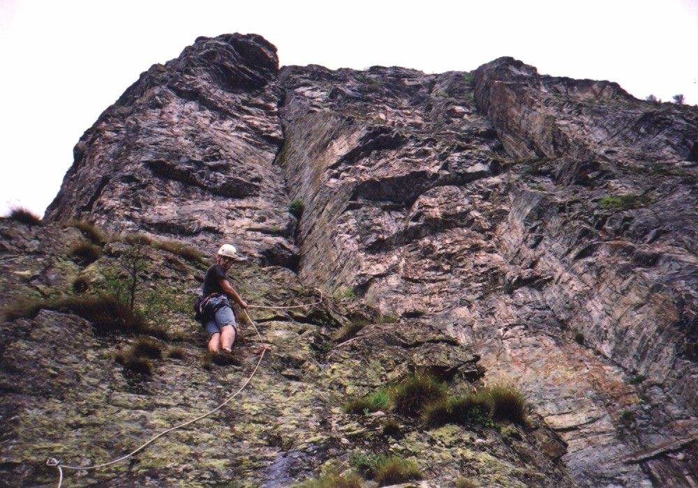 Sur la droite des rochers de l'Homme