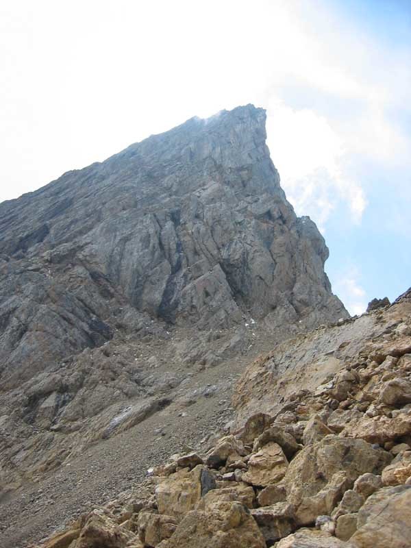 L'attaque de la voie normale de l'aiguille centrale d'Arves