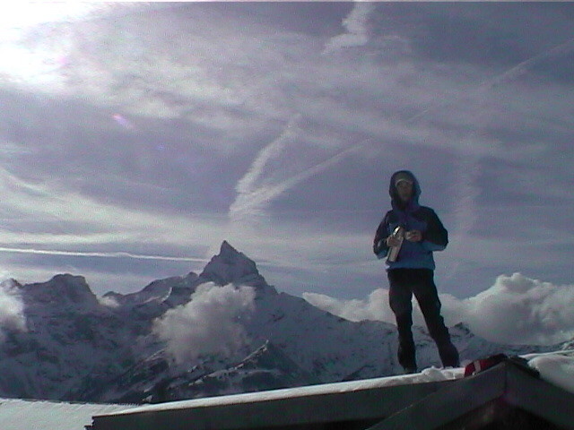 Sur le toit de la cabane
