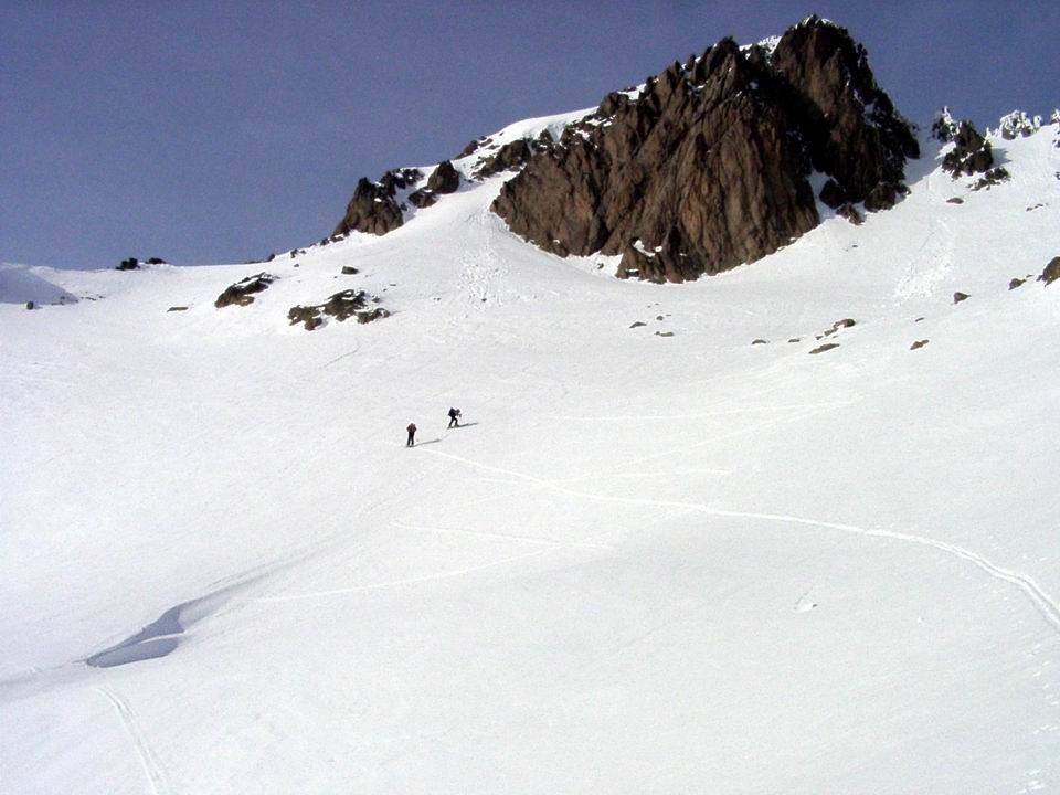 En montant vers le sommet