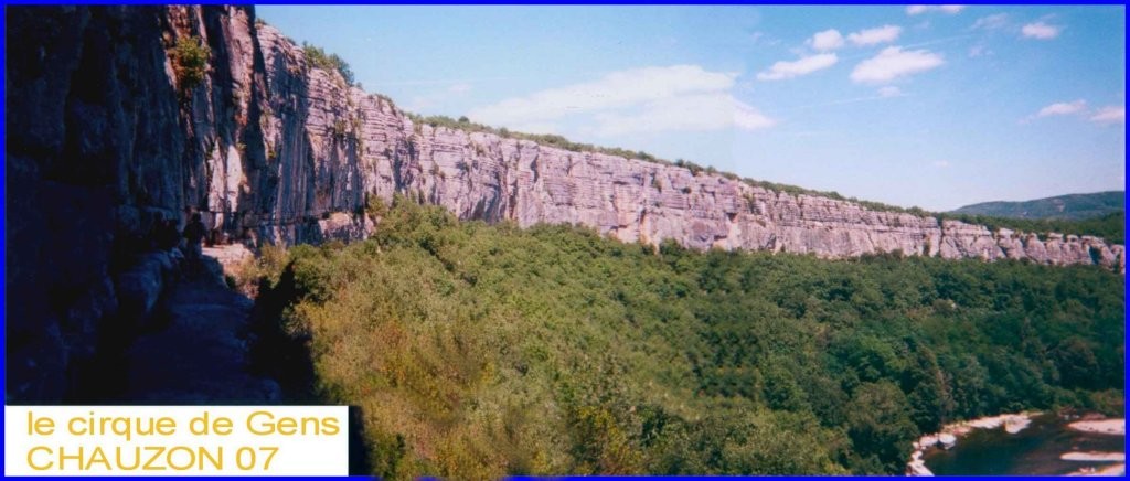 le cirque de chauzon en panoramique