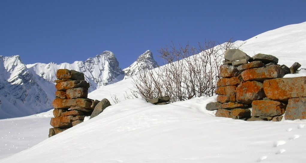 2 aiguilles d'Arves depuis le hameau des Aiguilles