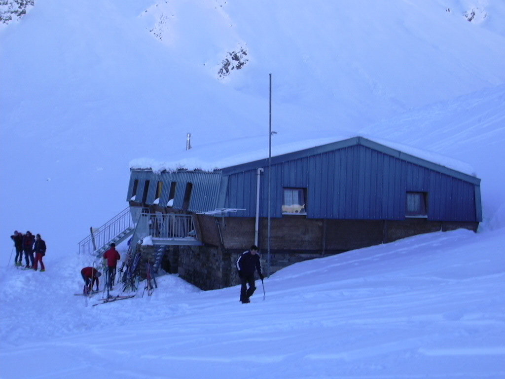 Le refuge des Aiguilles d'Arves