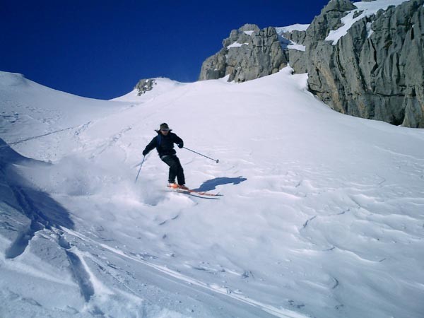 Neige et rocher au Grand Bargy