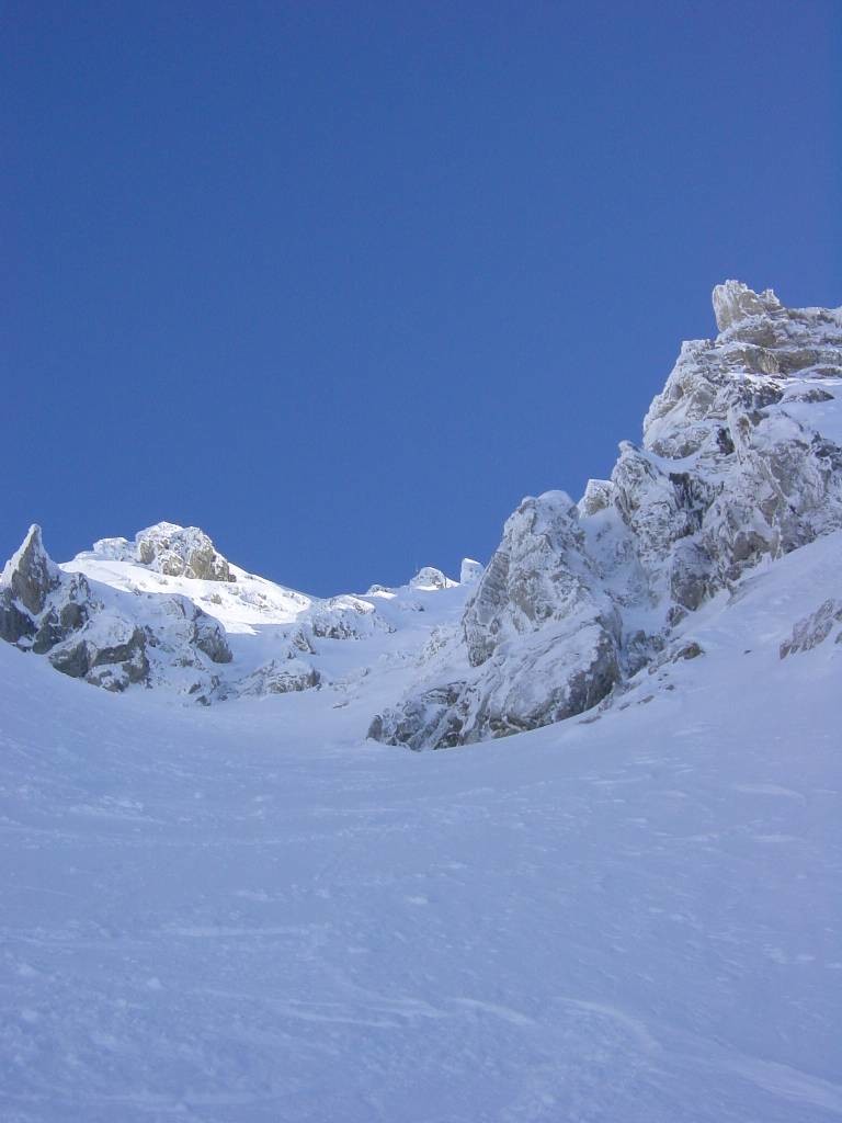 COuloir de Pertuis au Mt de Grange vu du bas