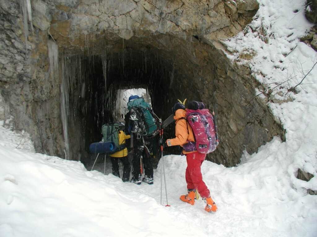 Tunnel