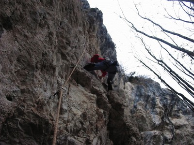 Thibault à l'échauffement (6b+ quand même) Thibault à l'échauffement (6b+ quand même)