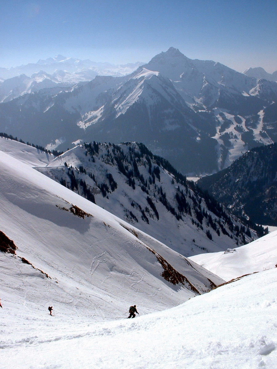 Cornettes : descente du couloir de la Calaz