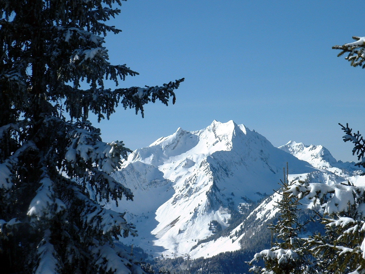 Roc d'Enfer : depuis le col de Damoz les Moulins