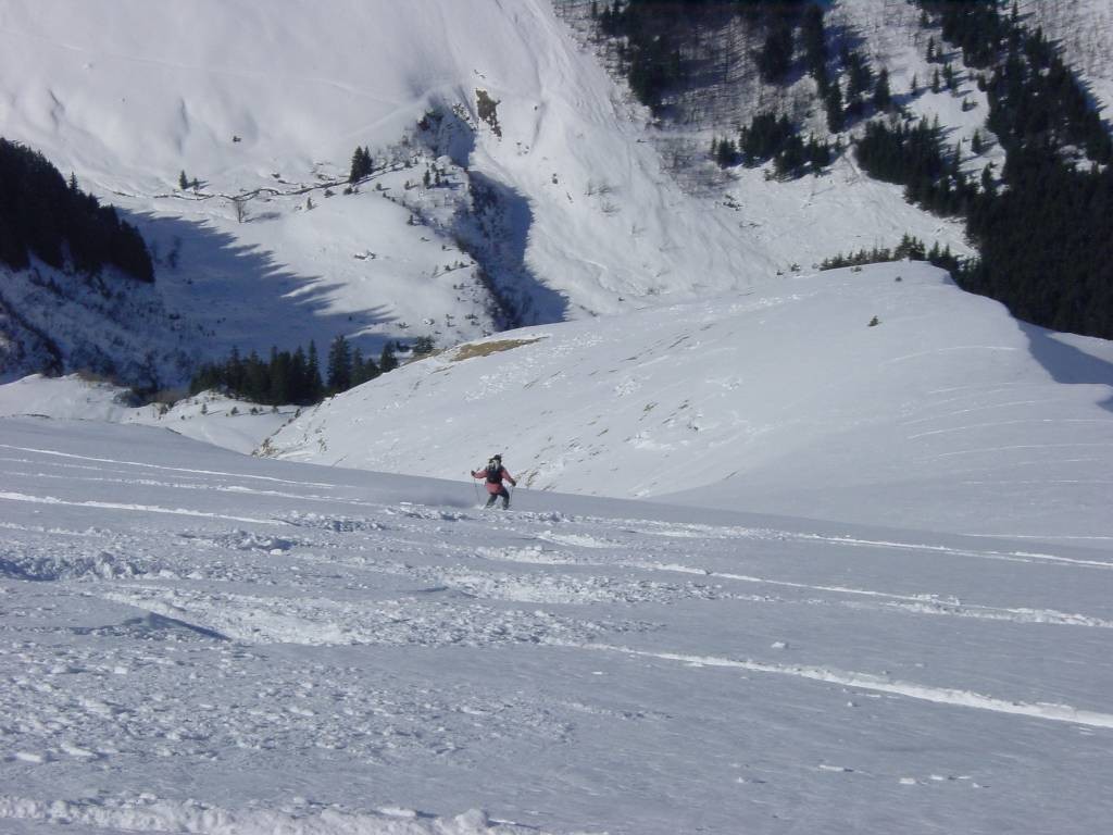 Descente dans le haut de la face de Bella Cha