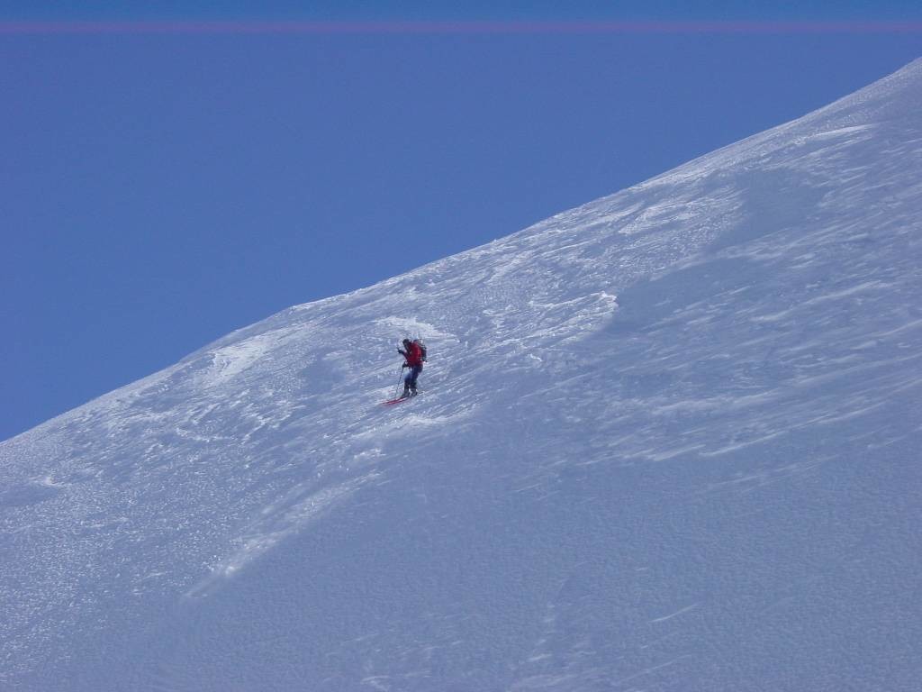 Descente de la bosse 3605 sur le col