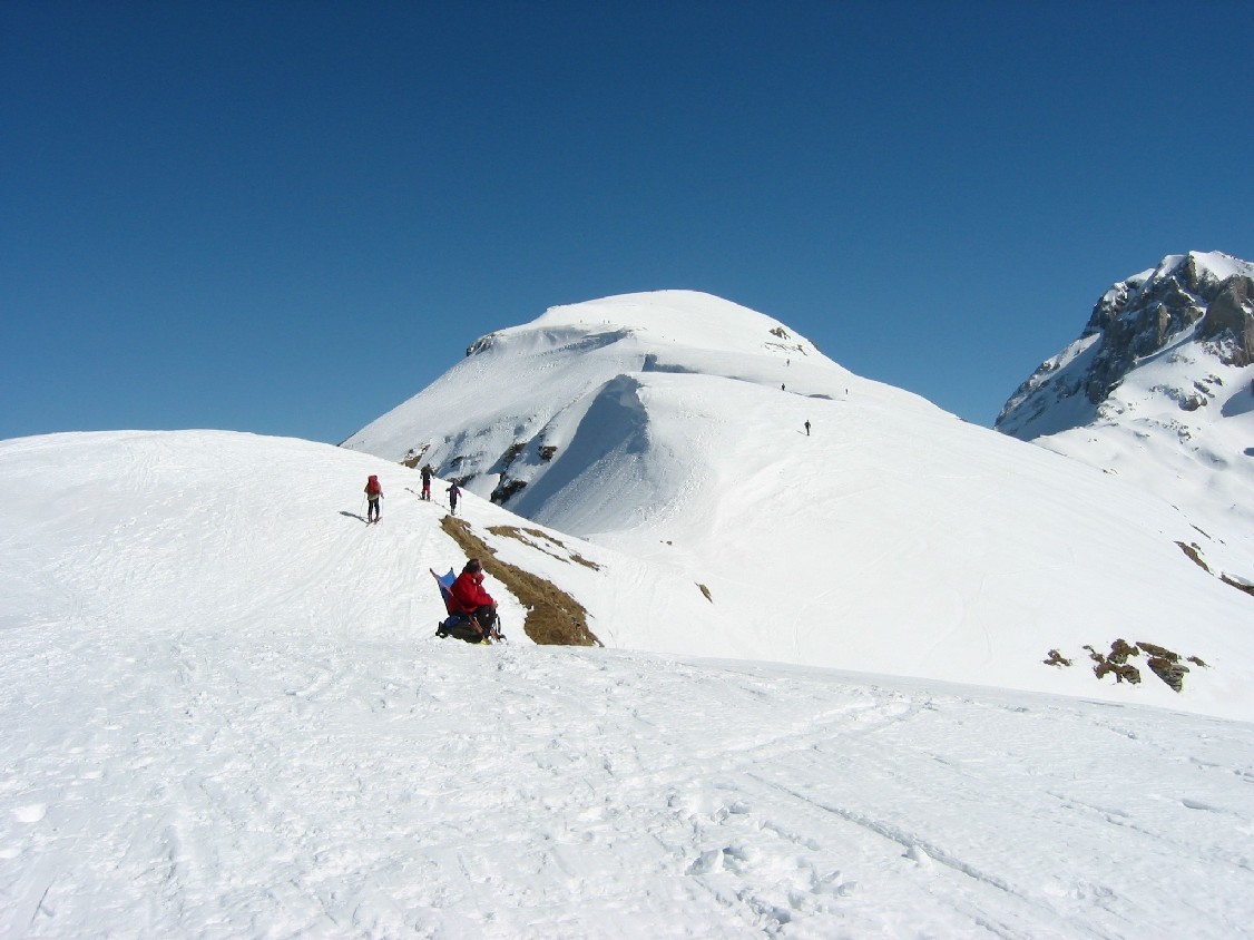 Arete de Bostan, arrivée au pas de la latte