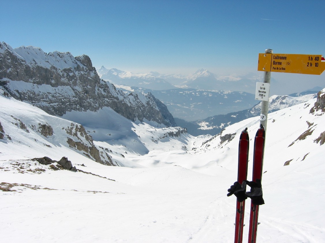 Du col de Bostan, vue sur le vallon de Verdets