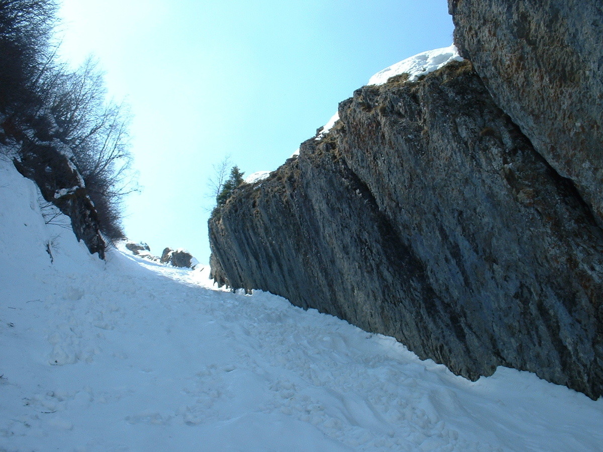 Bossetan : couloir Tordu : dalle calcaire