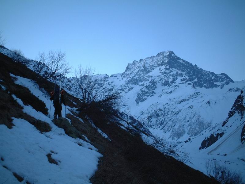 sur le sentier du pas des aupillous dans le valgo.