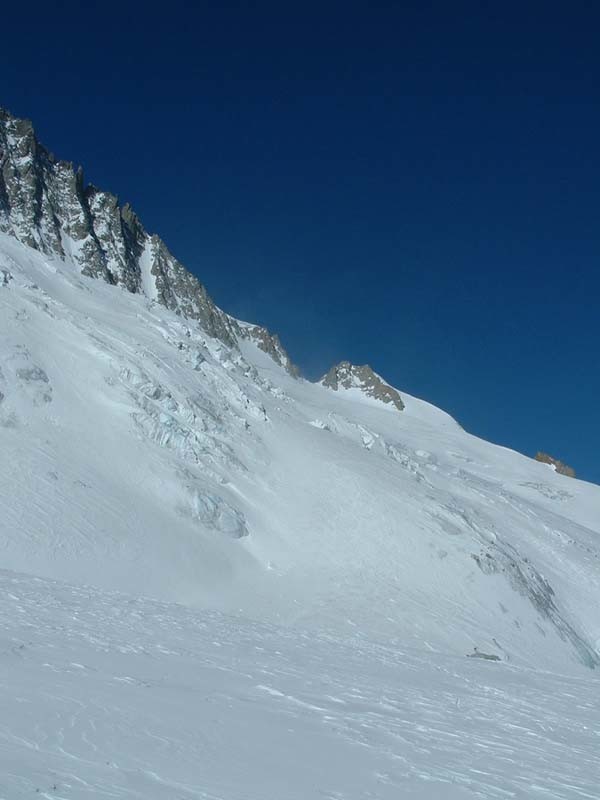 Sous le glacier des Rognons