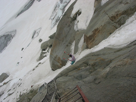 Jeff en luge aux echelles