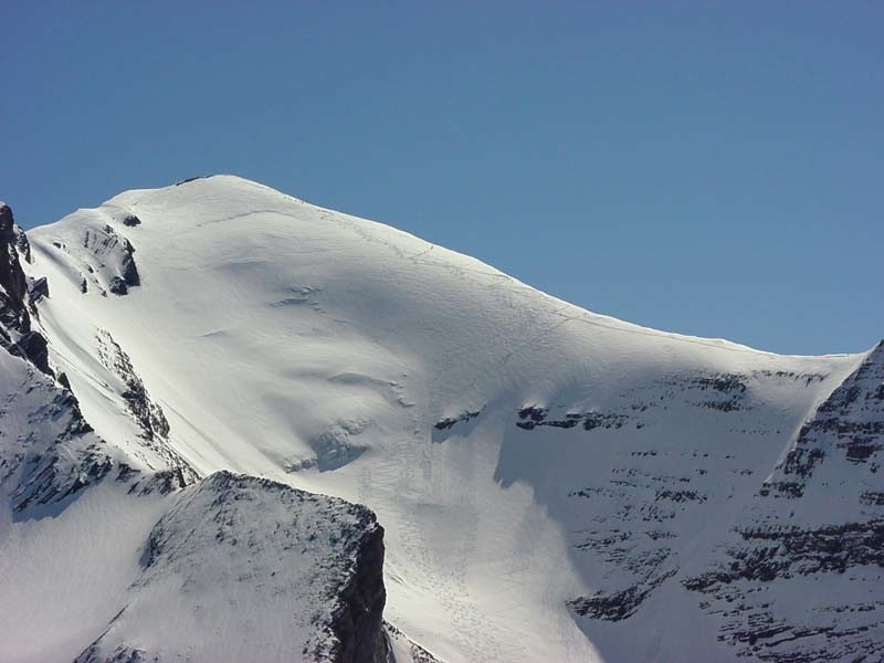 Anticima del Balmhorn con i ripidi pendii finali dello schwarzgletscher