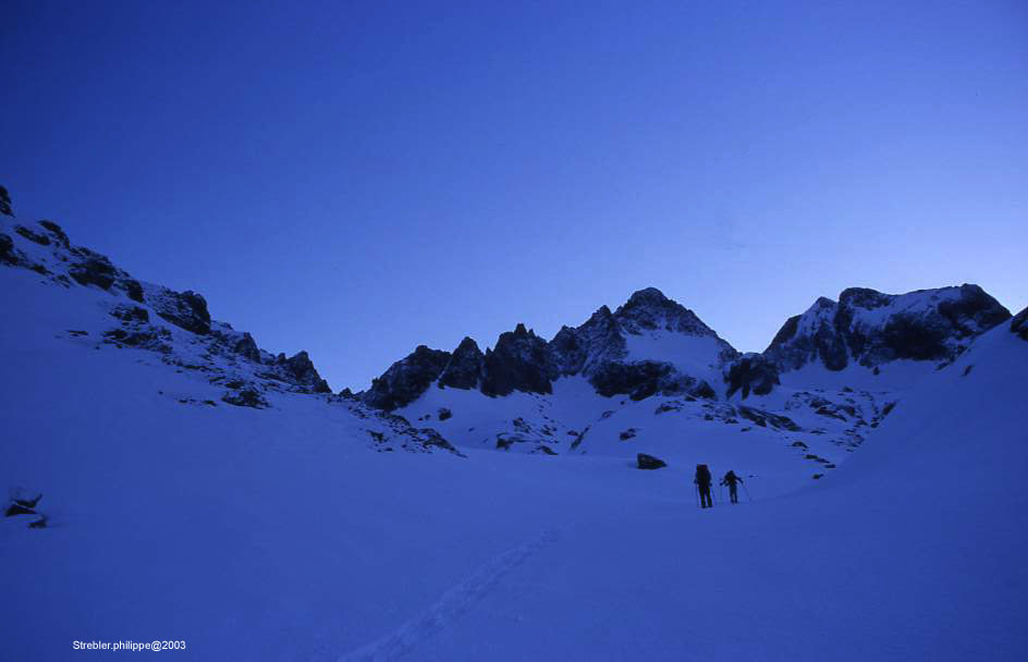 les arêtes du st robert et le gélas au lever du jour