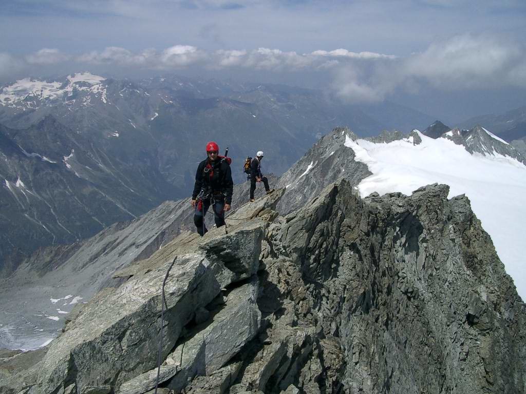 Arête NW (voie normale) du Grand Cornier (3962 m)