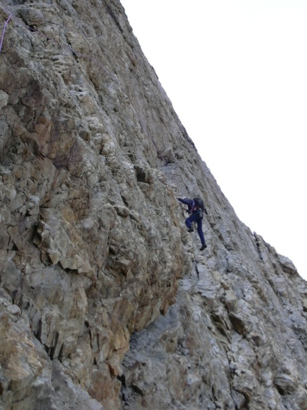 La paroie jaune sur l'arête N de la Pointe Puiseux