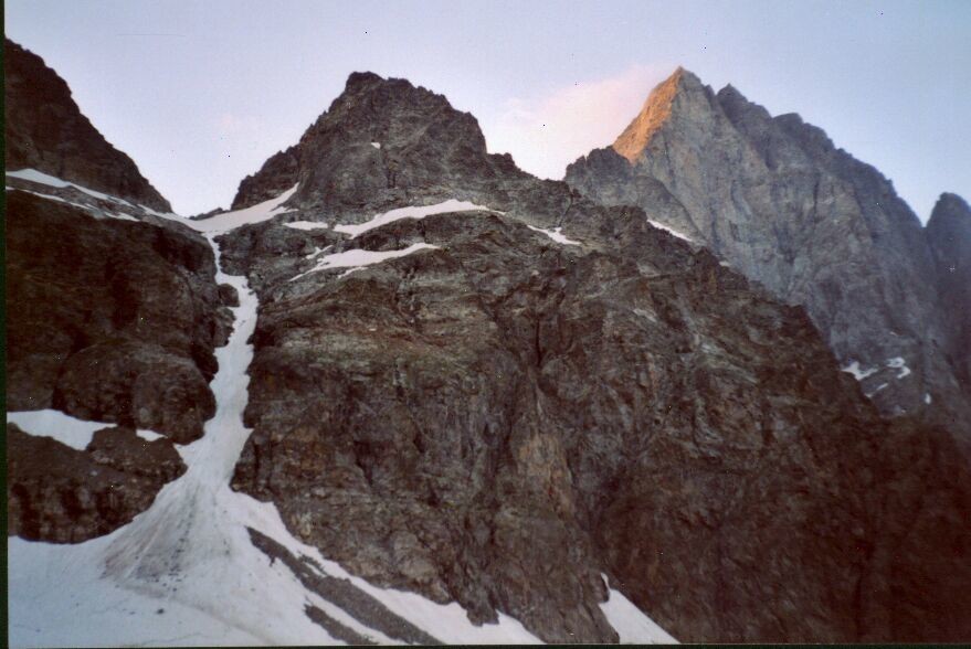 Couloir de neige sous le brèche de l'Olan