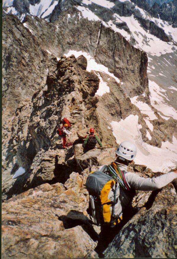 Descente de l'arête Sud-Est (voie Escarra)