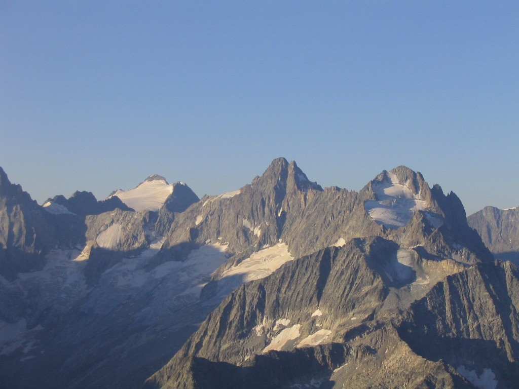 Rouies, Etret et Fétoules