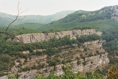 La falaise de Courmes